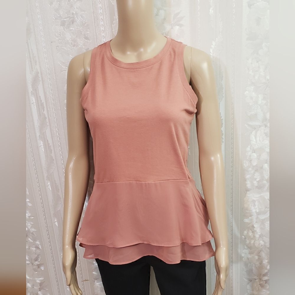 Vera Wang Sleeveless Top 